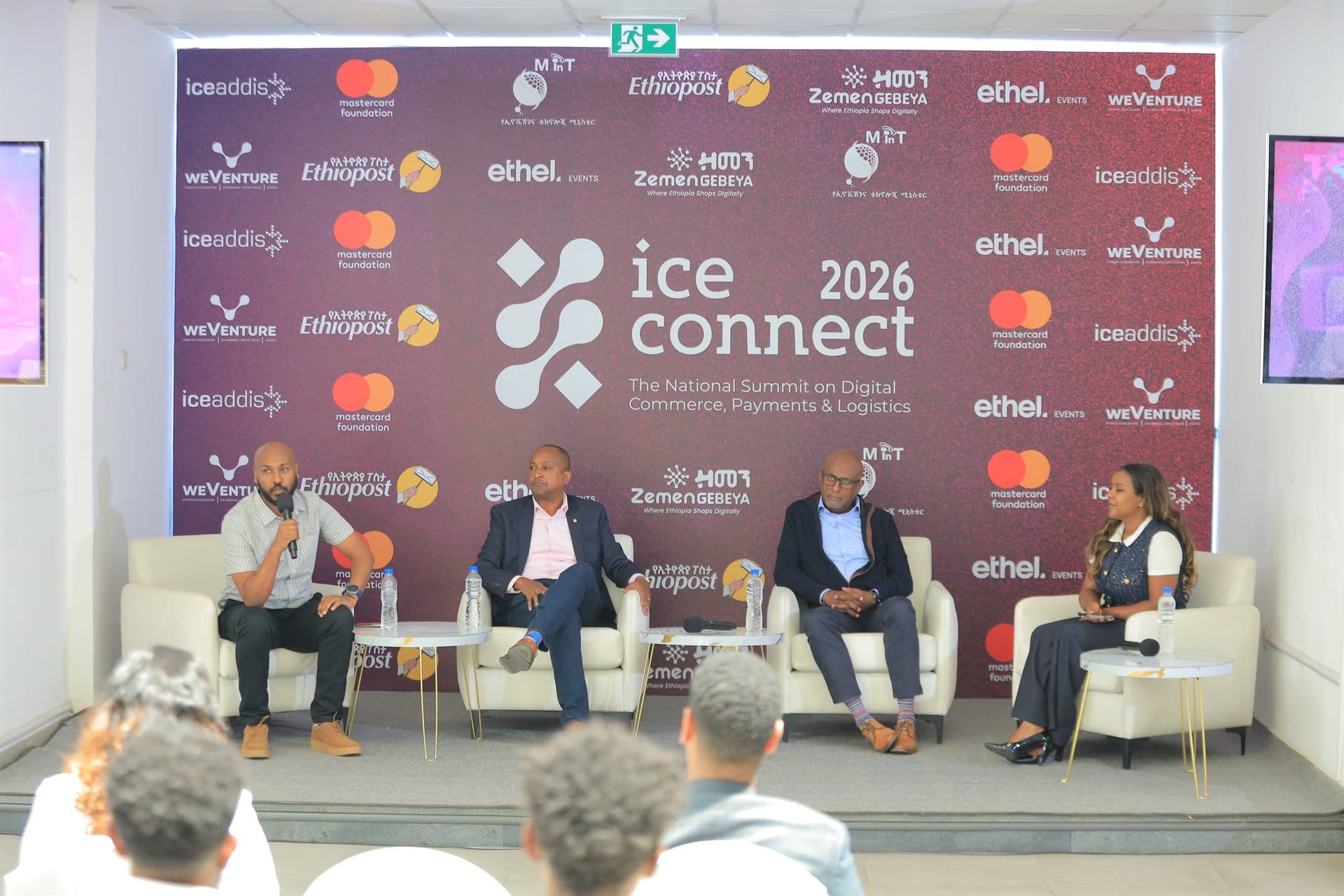 Founders and operators connecting on the exhibition floor